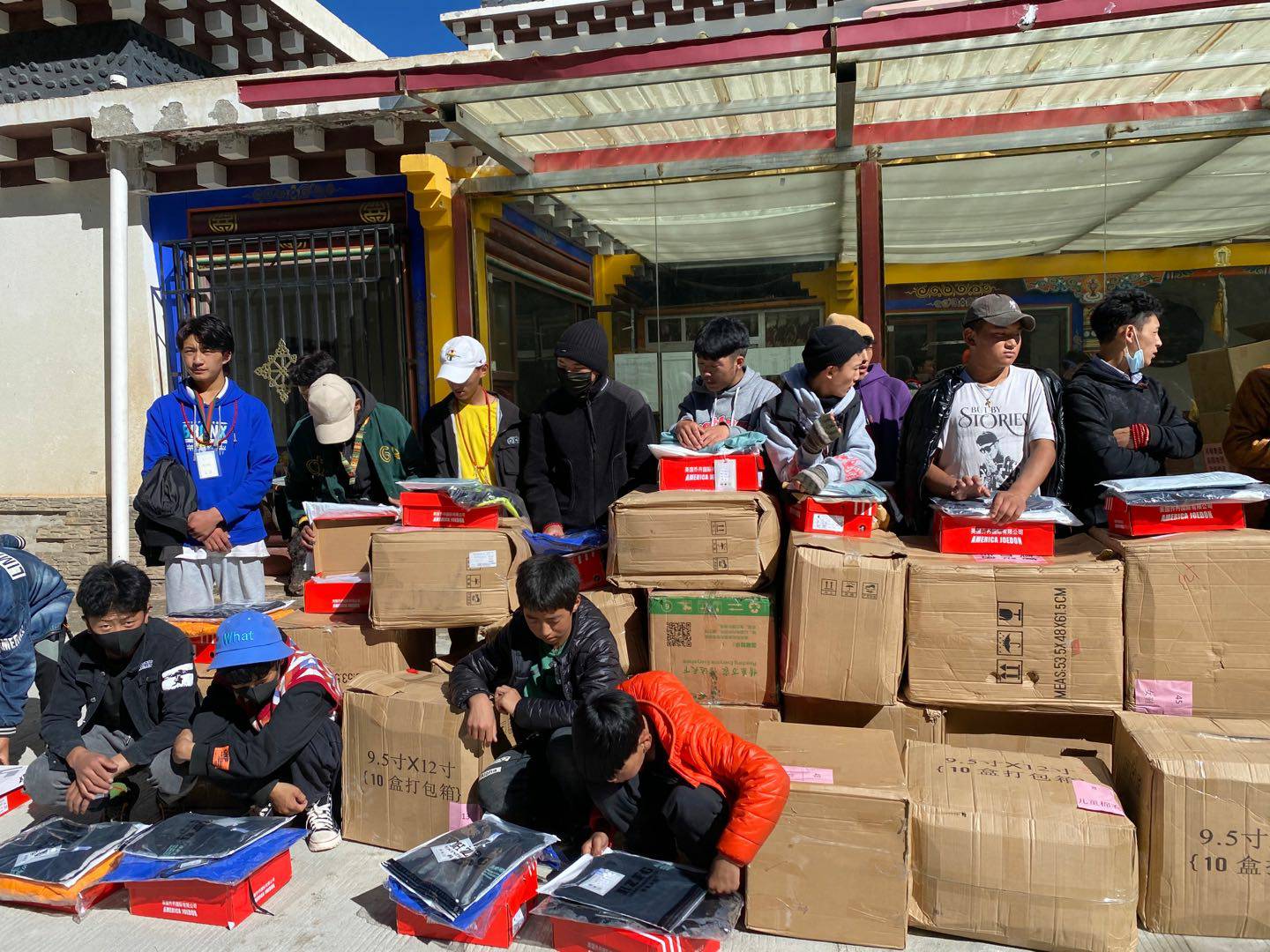 必一·运动体育平台官方网站-必一(中国)公益回顾丨家国同欢月同圆 温暖满载甘孜州(图7)