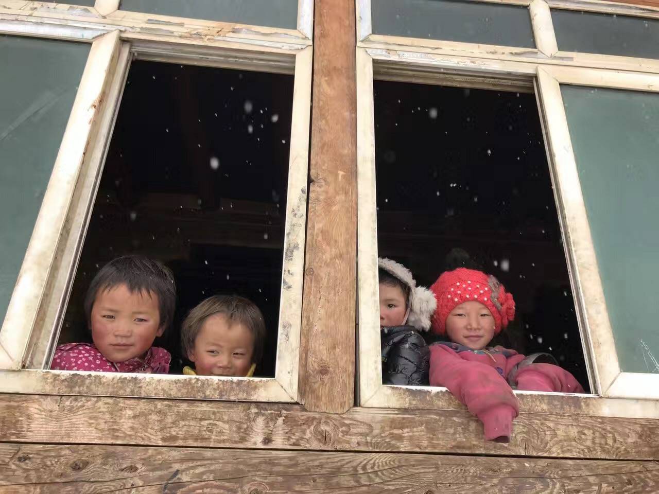 必一·运动体育平台官方网站-必一(中国)公益回顾丨家国同欢月同圆 温暖满载甘孜州(图9)